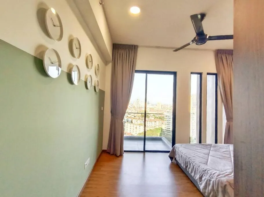 2Br Luxury Rooftop Swimming Pook Homestay@Georgetown@10Pax - 无敌美景两房民宿 Apartment