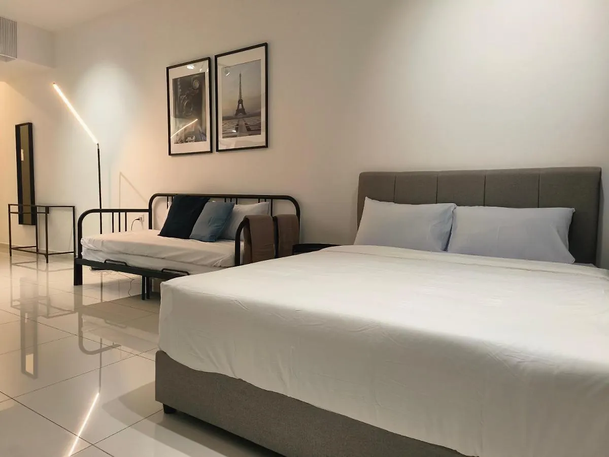 Apartment 2Br Luxury Rooftop Swimming Pook Homestay@Georgetown@10Pax - 无敌美景两房民宿