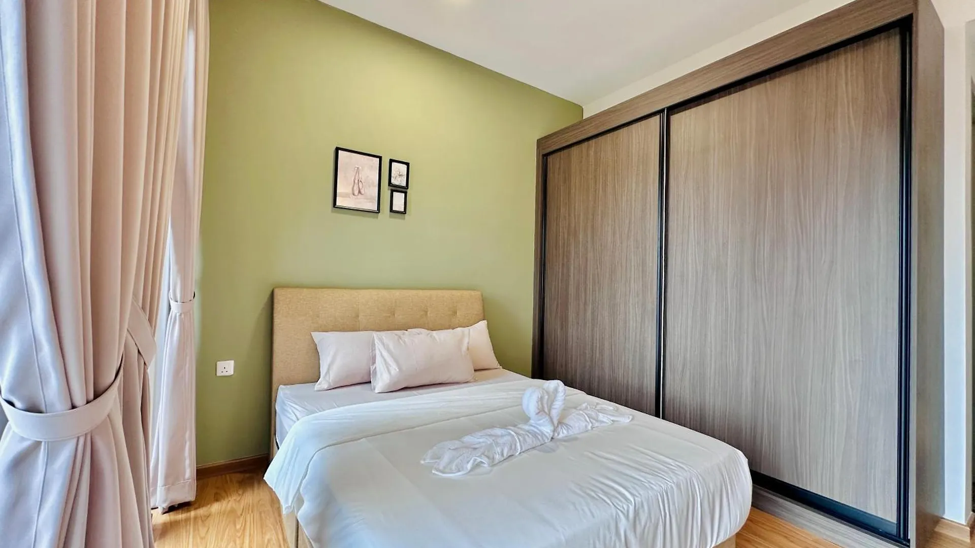 2Br Luxury Rooftop Swimming Pook Homestay@Georgetown@10Pax - 无敌美景两房民宿 0*, George Town Malaysia