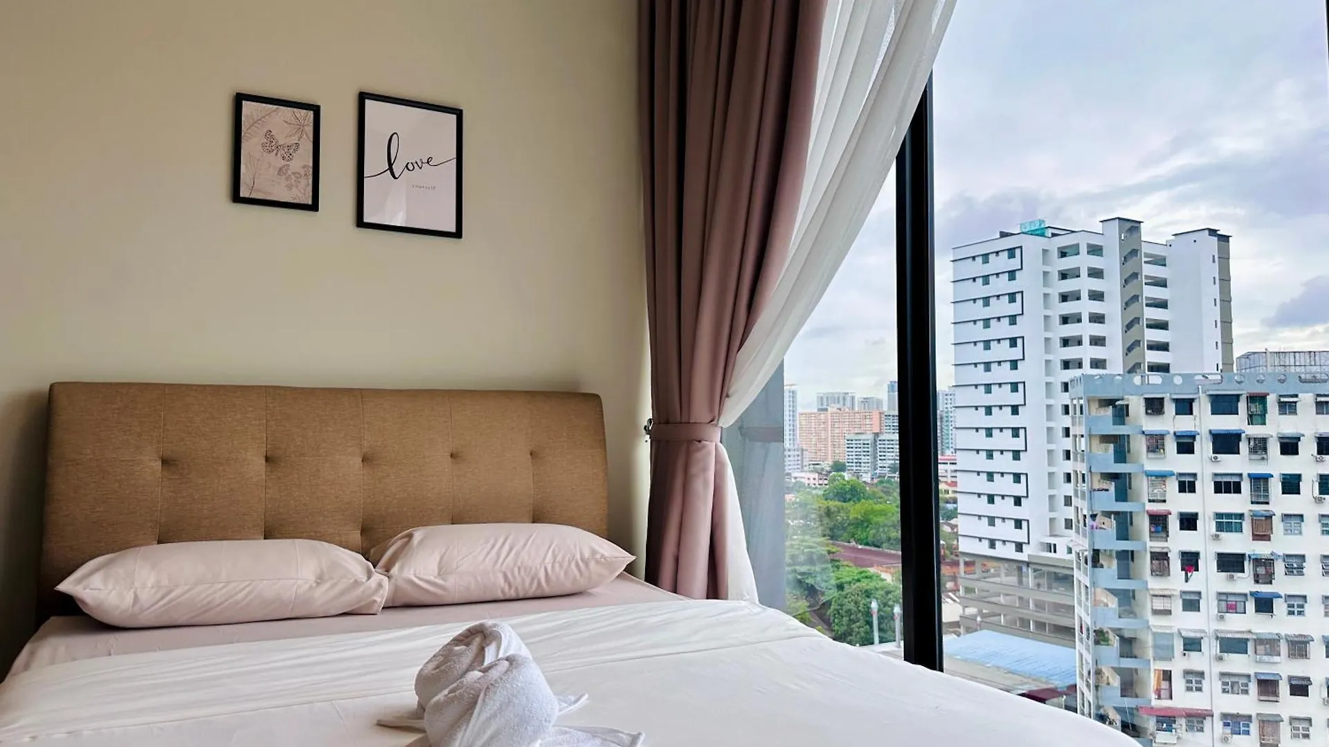 Apartment 2Br Luxury Rooftop Swimming Pook Homestay@Georgetown@10Pax - 无敌美景两房民宿 Malaysia