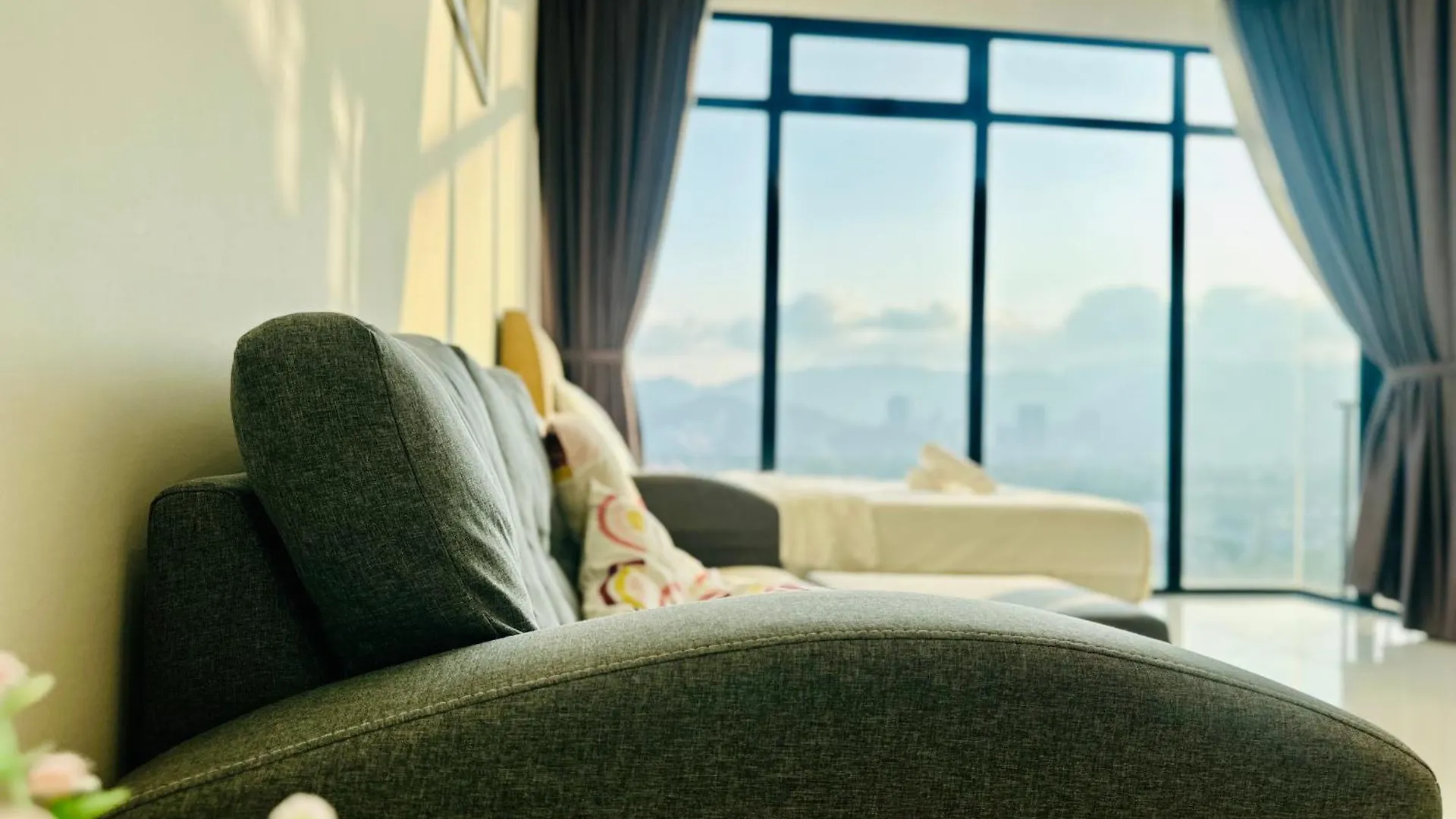 2Br Luxury Rooftop Swimming Pook Homestay@Georgetown@10Pax - 无敌美景两房民宿 Malaysia