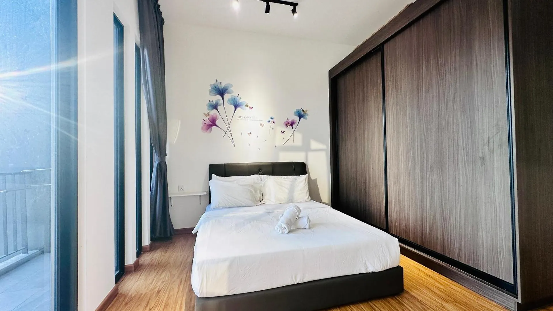 2Br Luxury Rooftop Swimming Pook Homestay@Georgetown@10Pax - 无敌美景两房民宿 0*, George Town