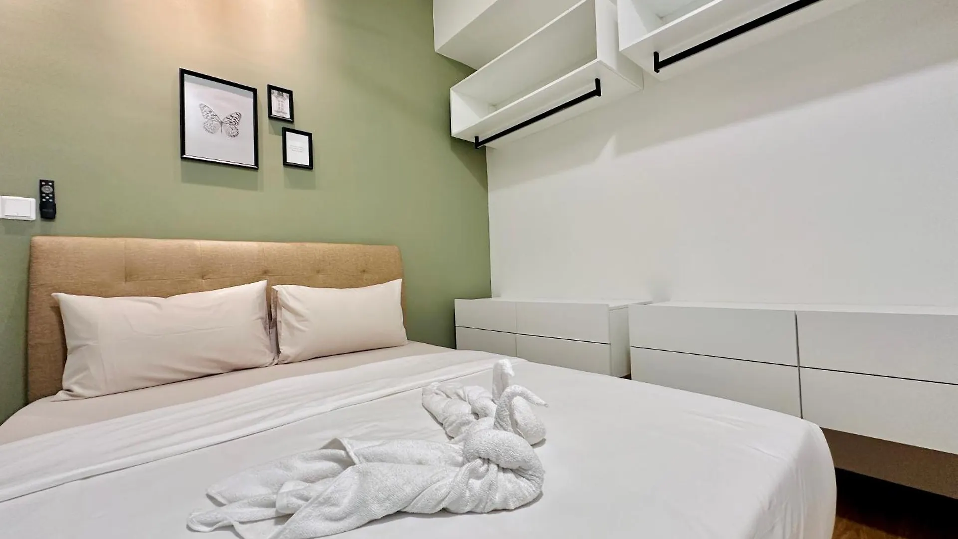 2Br Luxury Rooftop Swimming Pook Homestay@Georgetown@10Pax - 无敌美景两房民宿 Apartment
