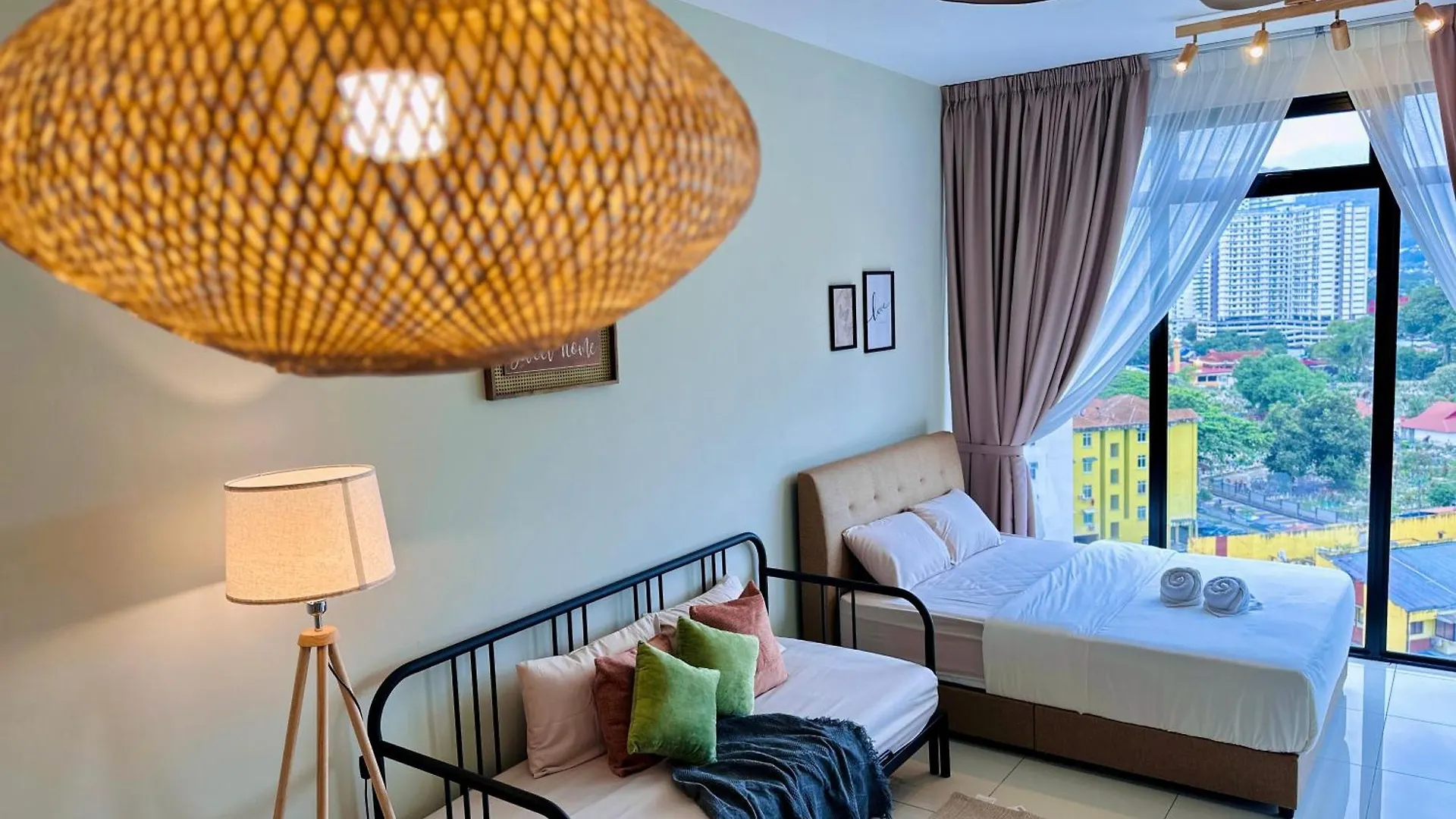 2Br Luxury Rooftop Swimming Pook Homestay@Georgetown@10Pax - 无敌美景两房民宿